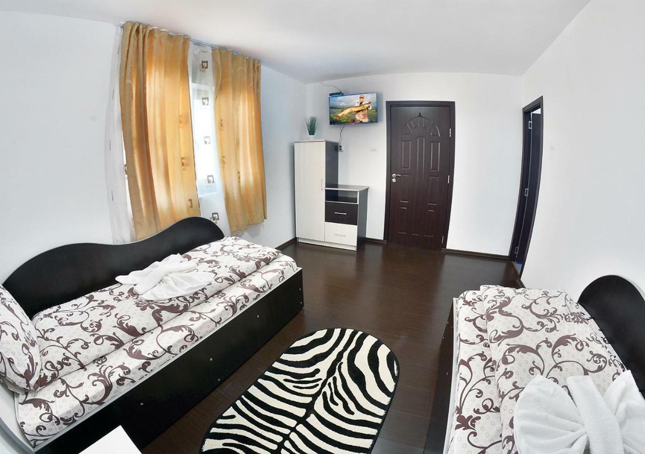 Casa Eric Hotel มิลา โดโอเซชิ ชิ เตร ภายนอก รูปภาพ